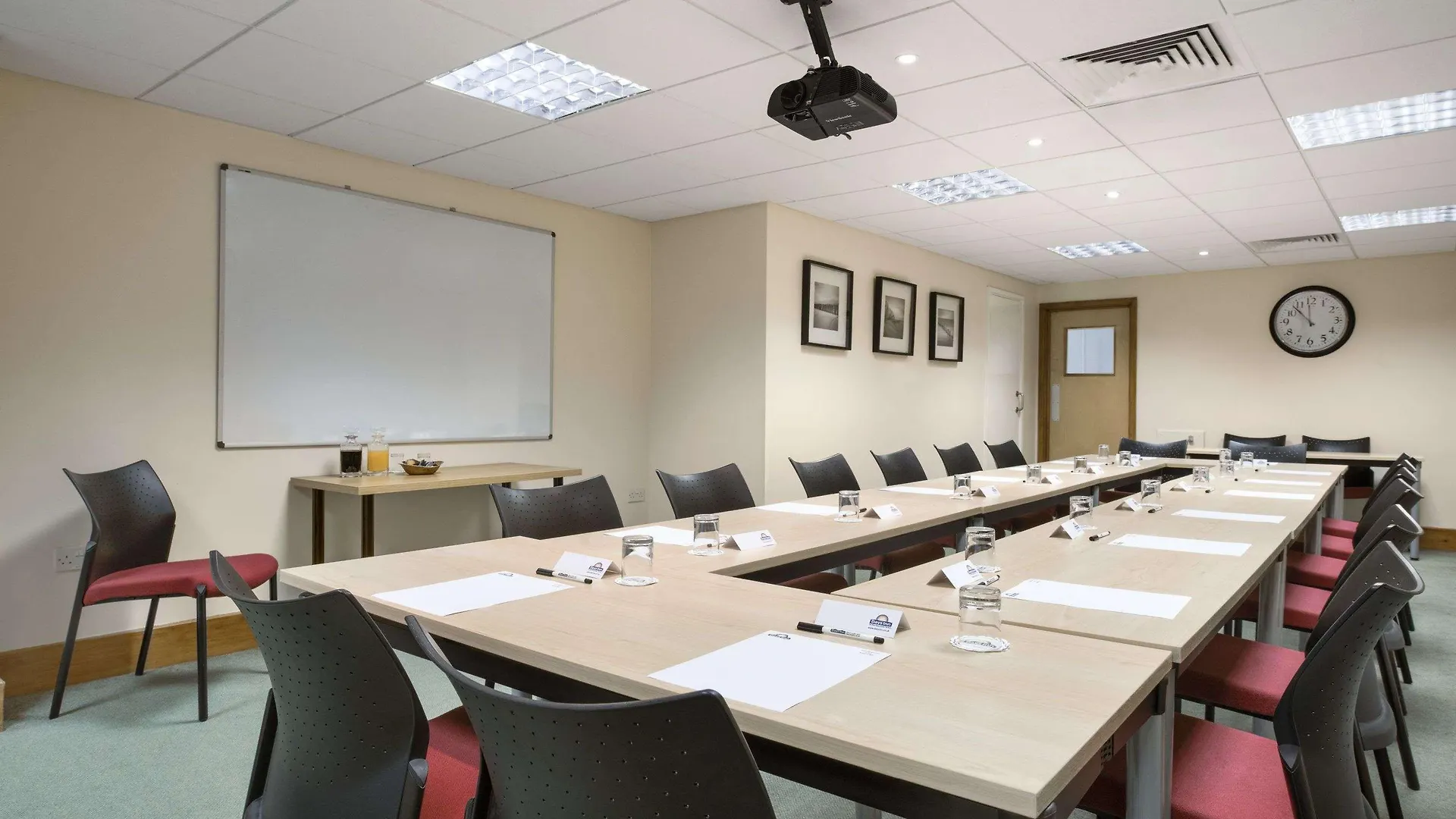 *** Hotel Days Inn By Wyndham Donington Castle Donington United Kingdom